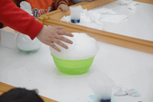 Play with Dry ice
